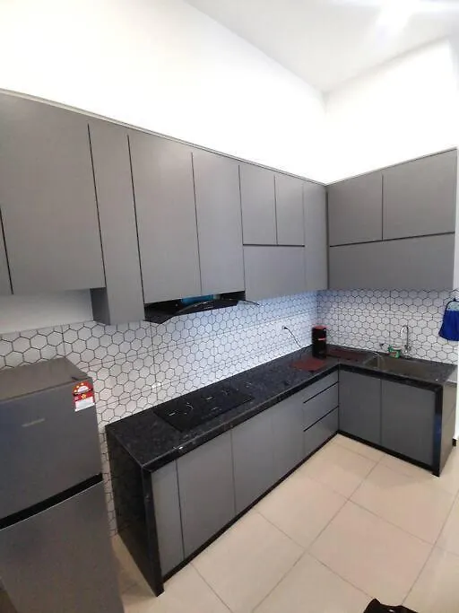 Paradise Home- 10Pax/4Carpark- Pg Bridge/Kpj Hosp Bukit Mertajam 0*,  Malaysia